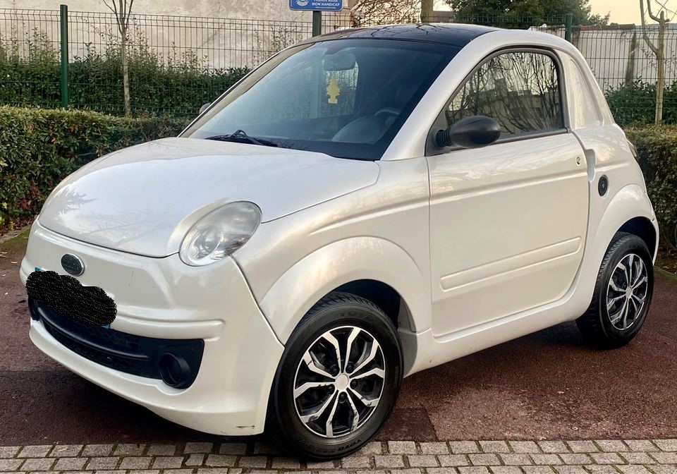 MICROCAR DUE